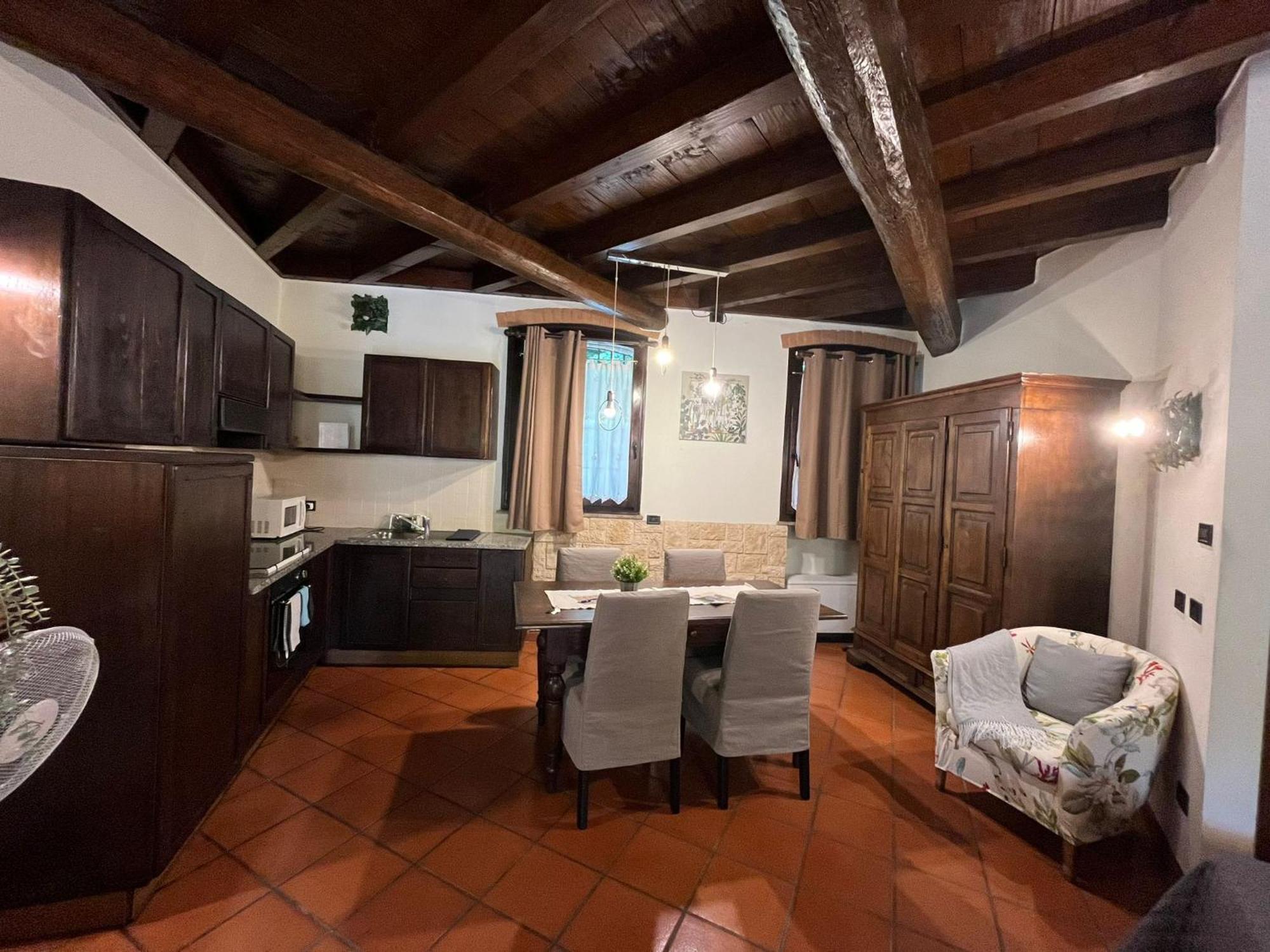 Monolocale Beatrice Abbadesse Guest House Milano Exterior foto